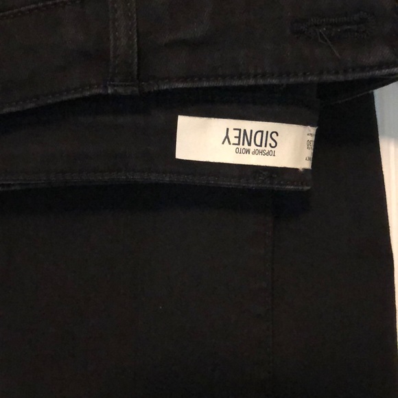 Jeans - Picture 3 of 3